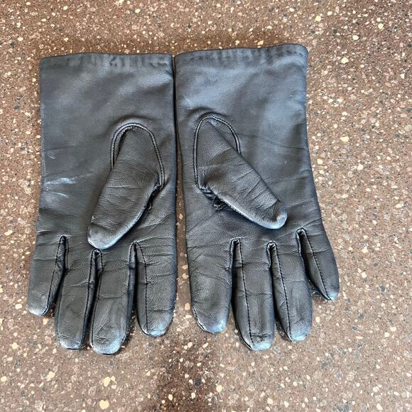 Genuine Leather Driving Gloves Black Womens Size 7.5 - Picture 2 of 3